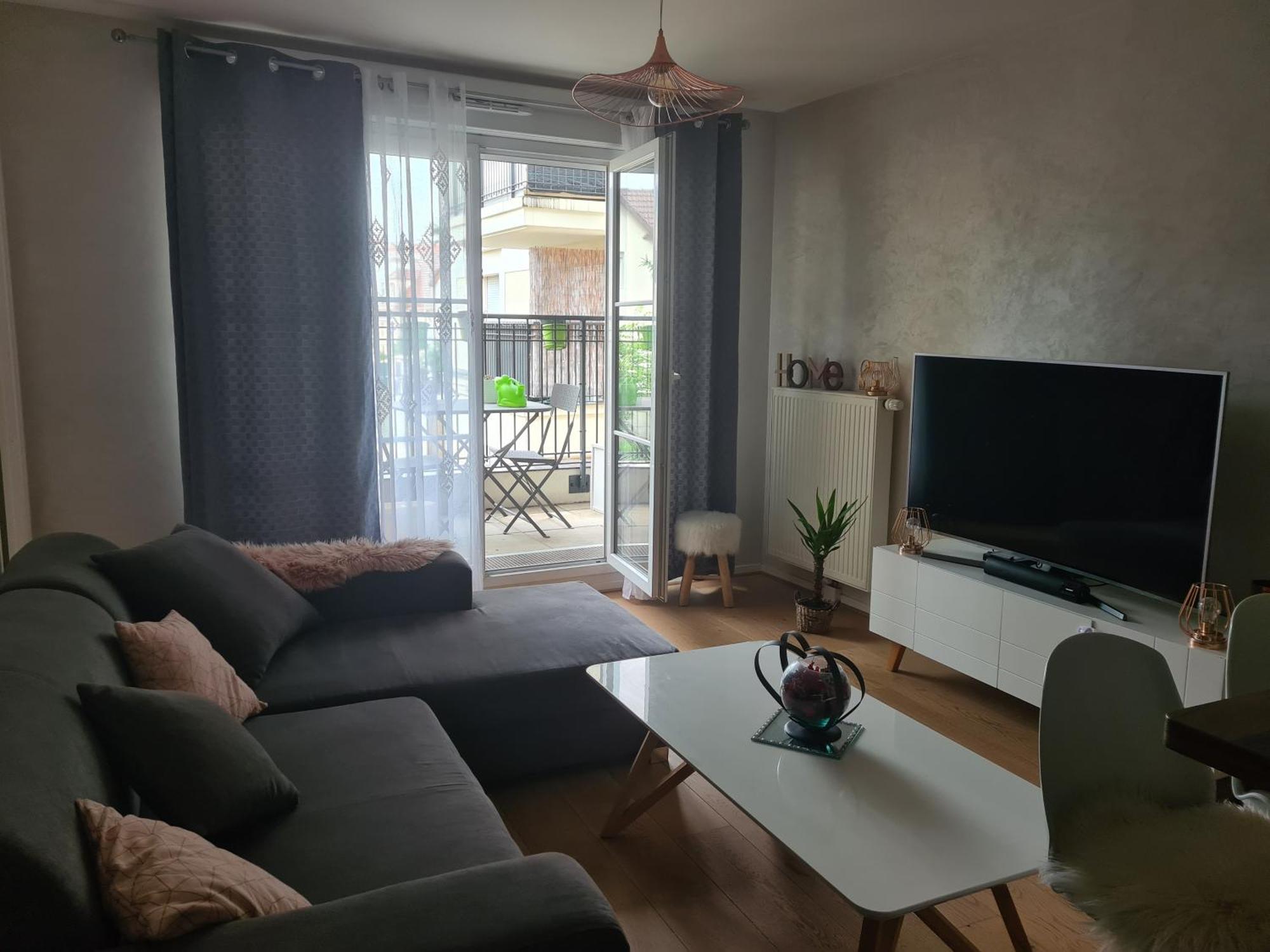 Cosy Proche Paris Apartment